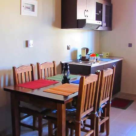 ベッド・アンド・ブレックファスト Ihnilatis ケルキニ