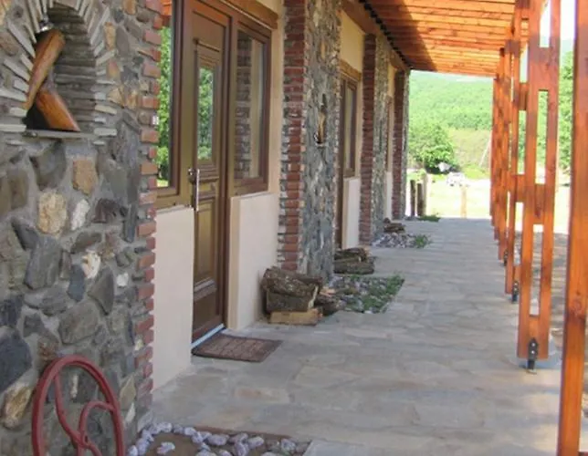 Ihnilatis Panzió 4*